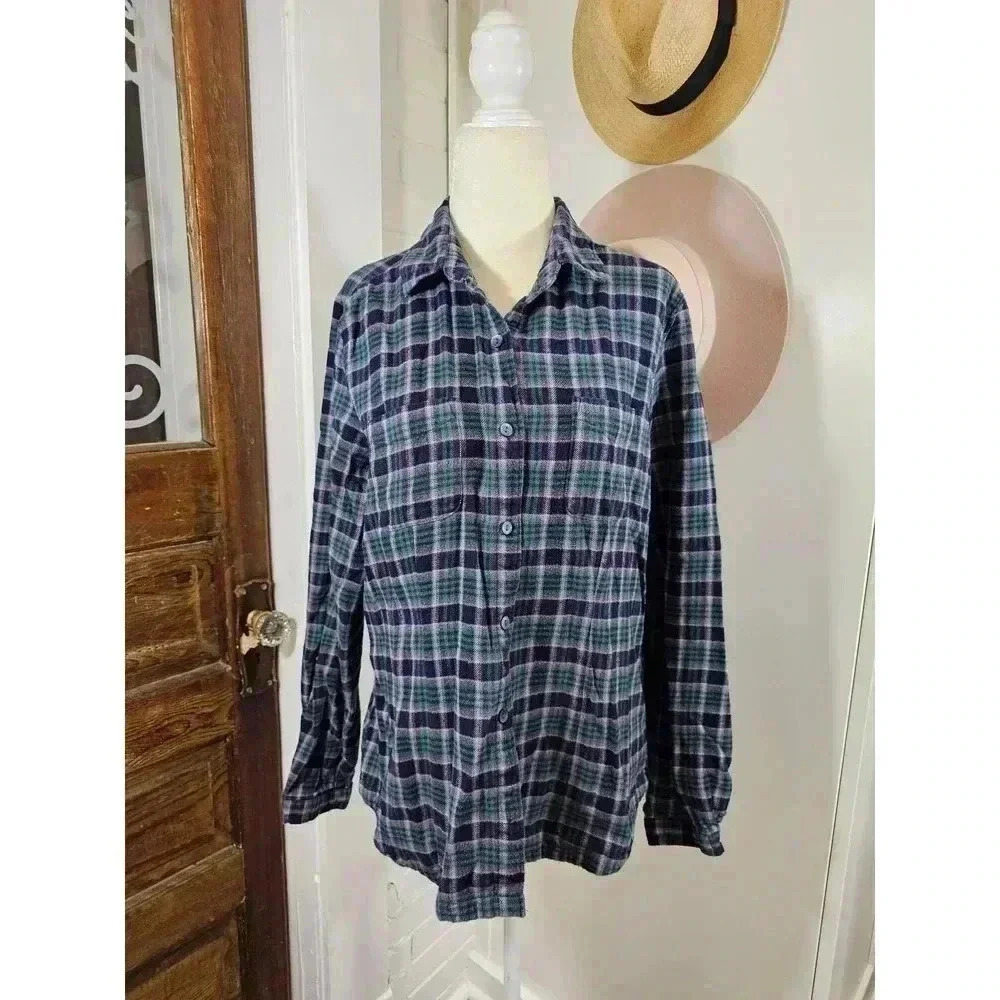 Woolrich Women's Size L Plaid Button-up Long Sleeve Shirt
